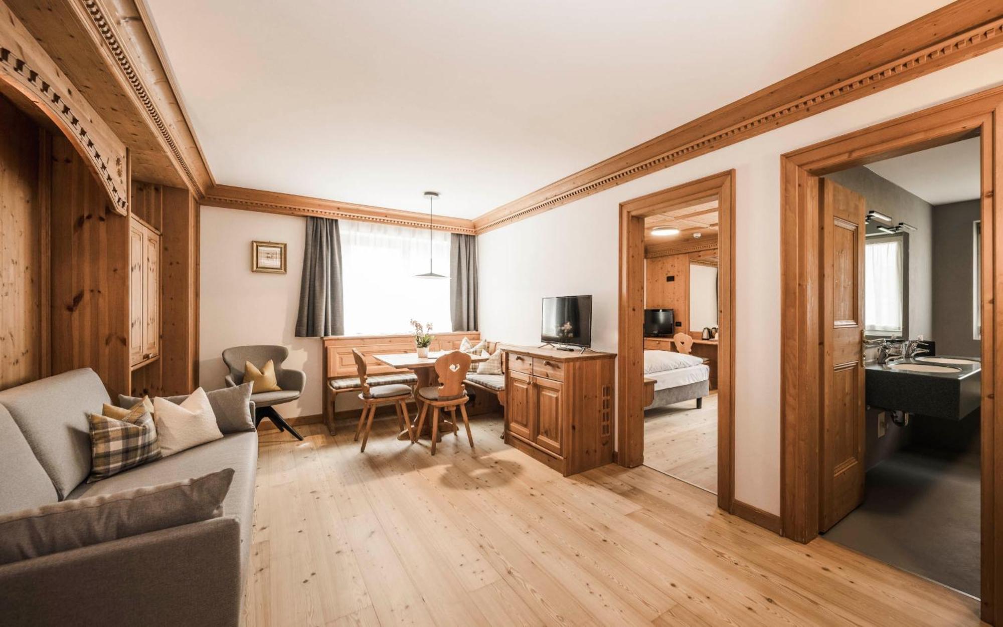 Hotel Ladinia La Villa  Dış mekan fotoğraf